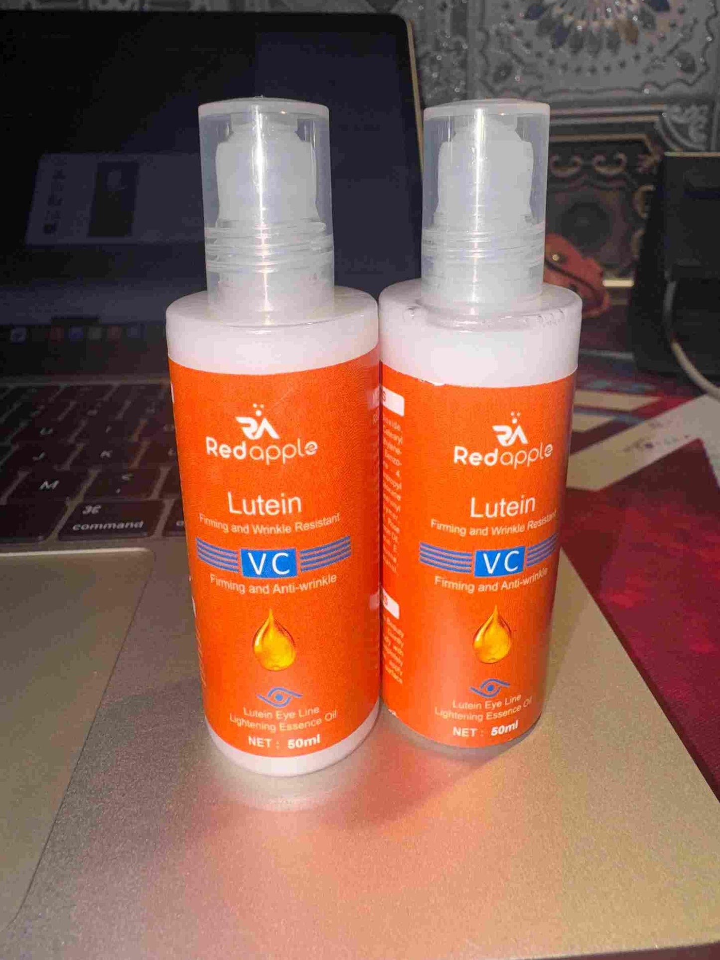 Lutein Firming and Anti-Wrinkle Essence Oil ā Pack of 2 (50ML Each)